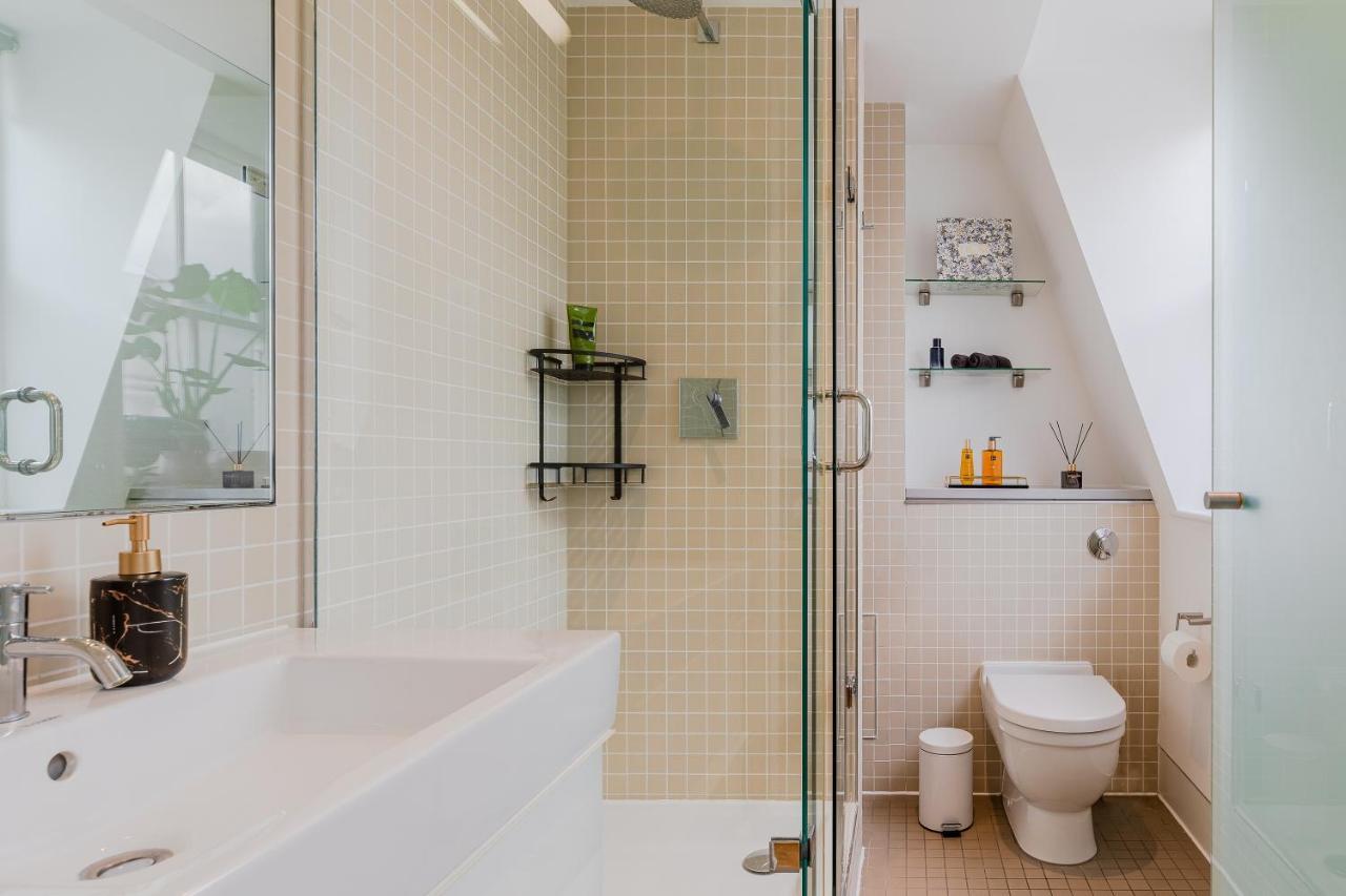 לונדון 1St Class Covent Garden Residences For 1St Class Guests מראה חיצוני תמונה