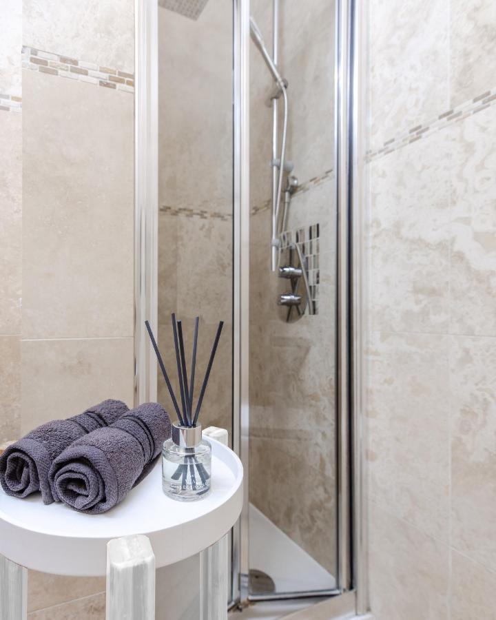 לונדון 1St Class Covent Garden Residences For 1St Class Guests מראה חיצוני תמונה