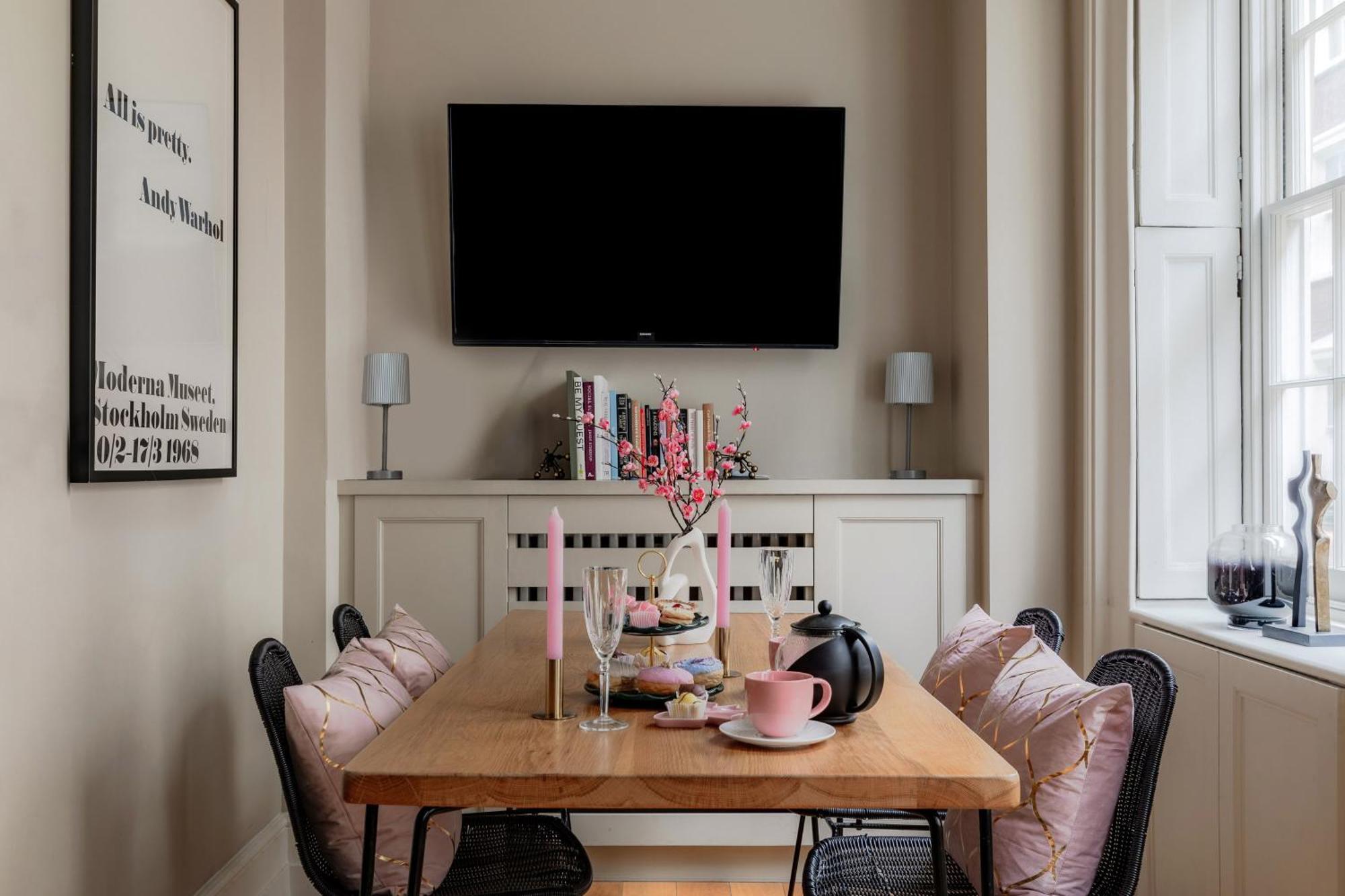 לונדון 1St Class Covent Garden Residences For 1St Class Guests מראה חיצוני תמונה